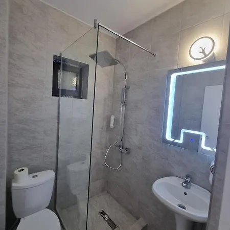 Hotel Ama World