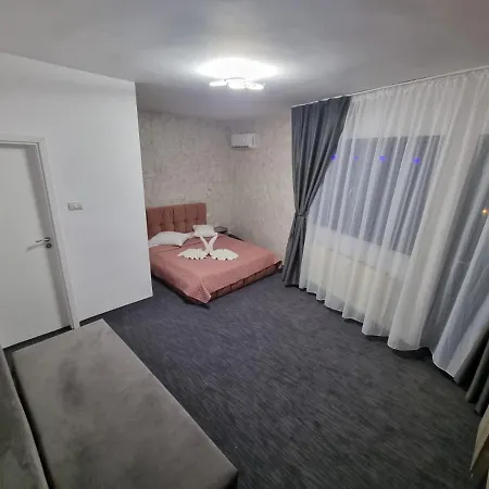 Hotel Ama World